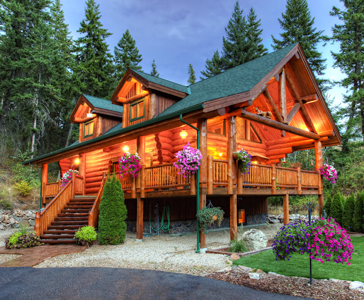 Russell Log Home 1