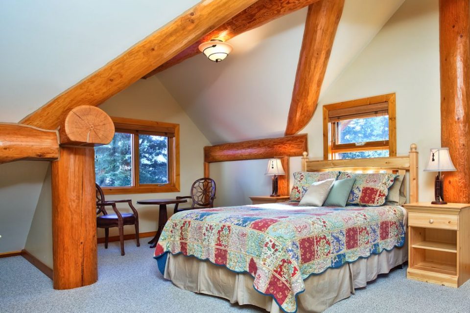 Log Cabin Loft Bedroom