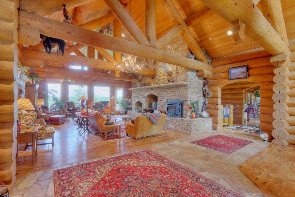 Log Home Interior Living