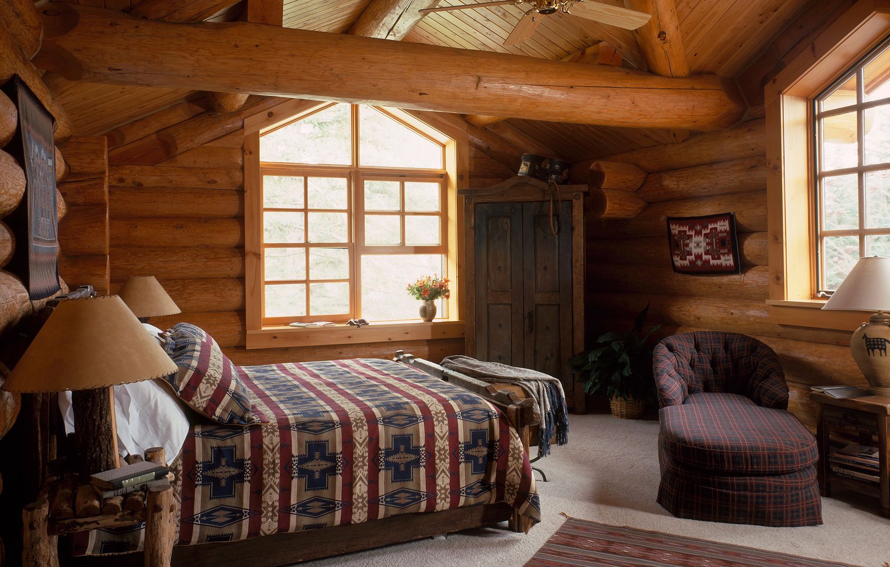 rustic-log-bedroom